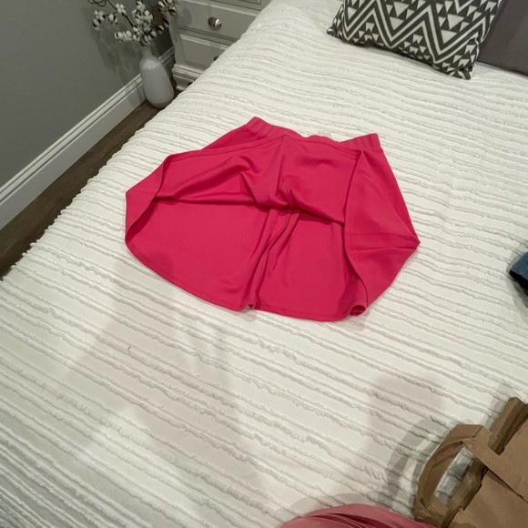 Francesca’s Pink Mini Skirt - Picture 1 of 3